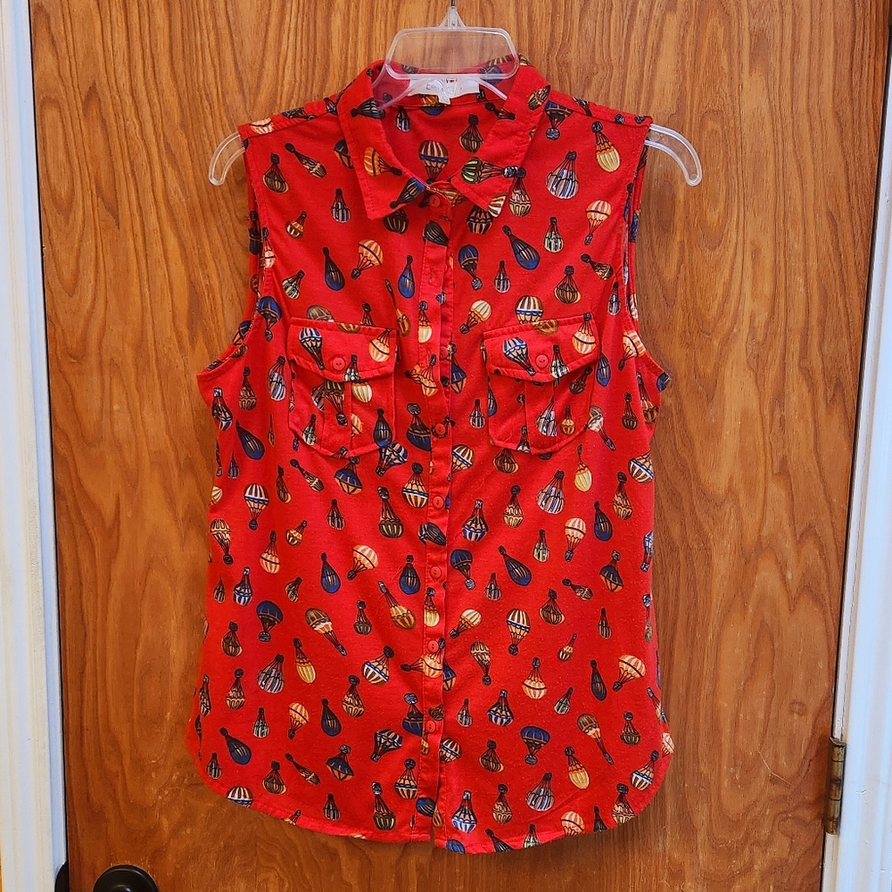 Edem & Olivia red top
